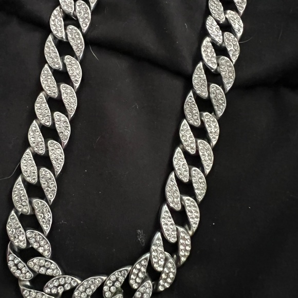 Diamond neckalace - Picture 2 of 3